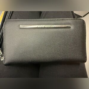 Steve Madden Black Wallet/wristlet
